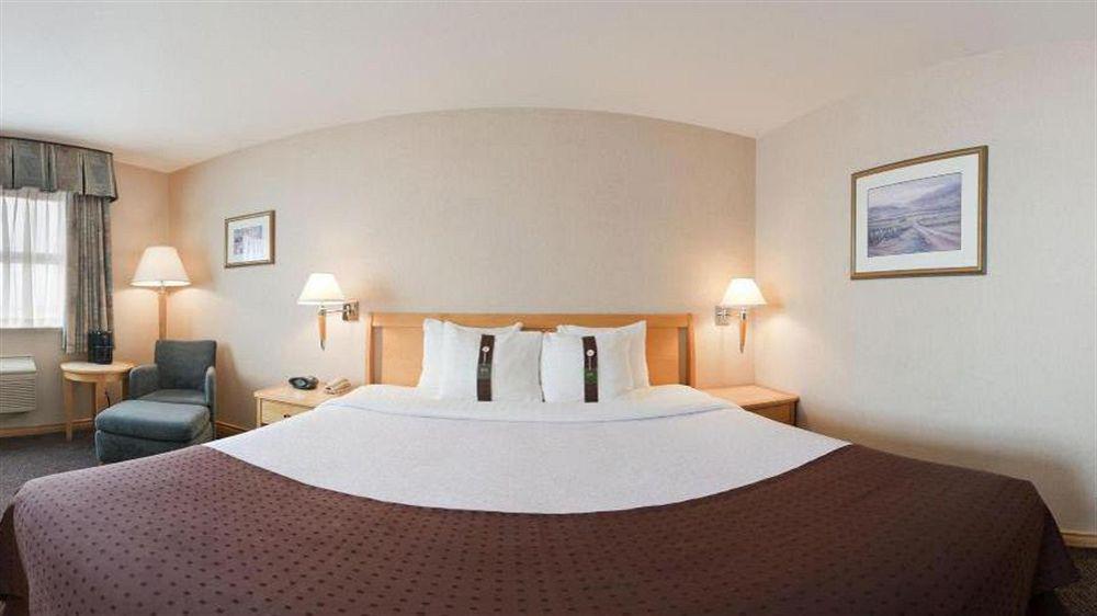 Doubletree By Hilton كيلونا الغربية المظهر الخارجي الصورة